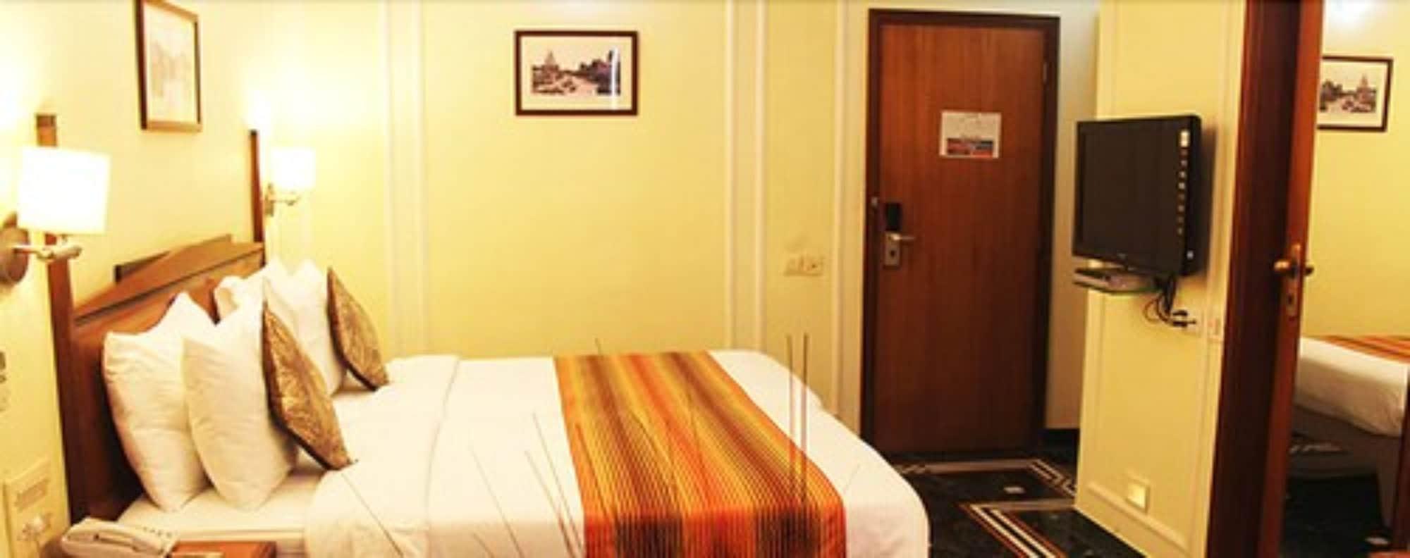 Hiltop Hotel Mumbai Dış mekan fotoğraf