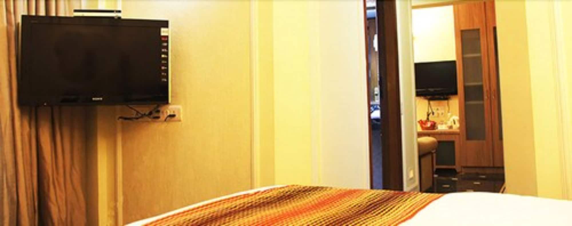 Hiltop Hotel Mumbai Dış mekan fotoğraf