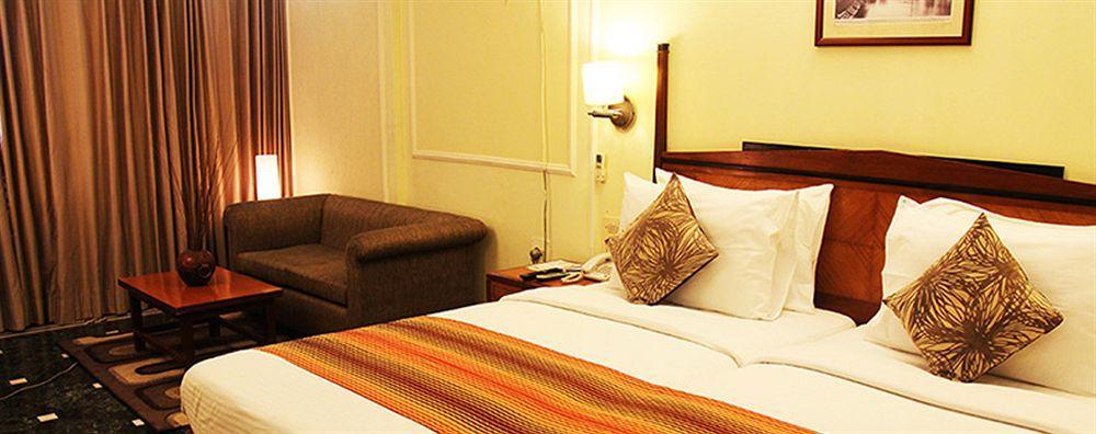 Hiltop Hotel Mumbai Dış mekan fotoğraf